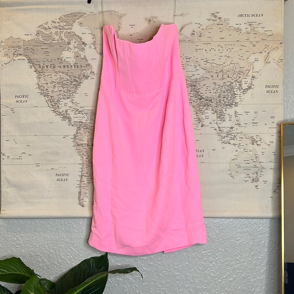 HOUSE OF CB 'Niaz' Pepto Pink Crepe Corset Dress - Picture 7 of 11